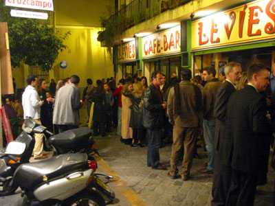 Calle Torrijiano 2, La Macarena, Resolana.